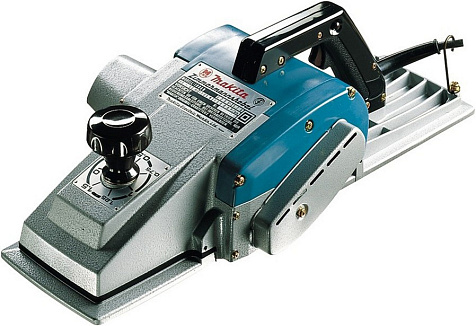 Рубанок MAKITA 1806B