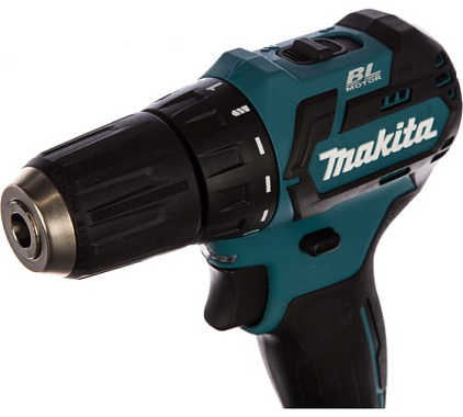 Дрель-шуруповерт аккумуляторная MAKITA DF 332DWAE 2х2Ah