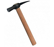 Молоток печника с деревянной рукояткой 400г АРЕФИНО 10640