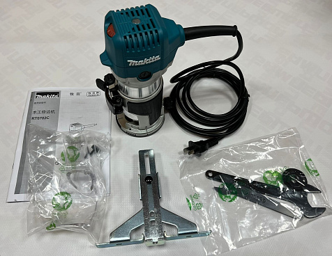 Фрезер кромочный MAKITA RT 0702C